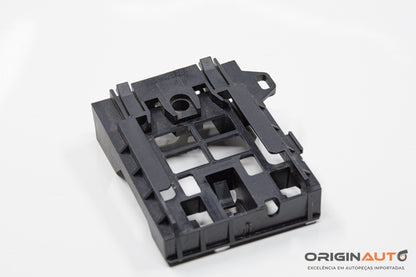 Suporte Caixa Fusivel Mercedes C 180 Coupe W204 2014 A2075400640