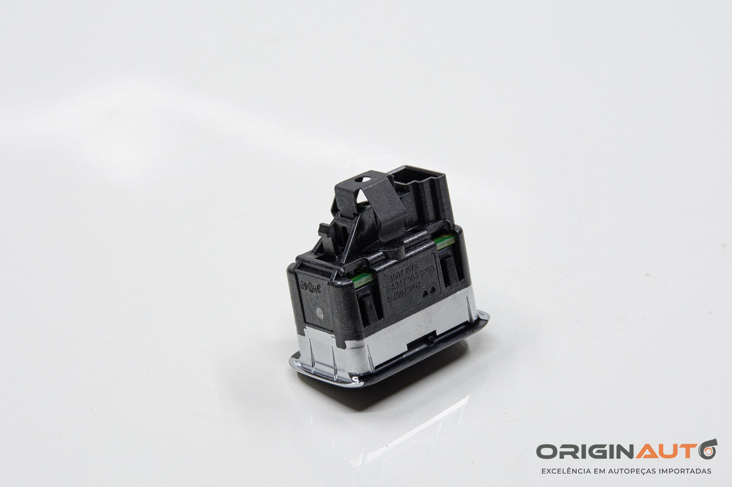 Botao Abertura Porta Malas Mercedes C 180 Coupe W204 2014 A2129059200