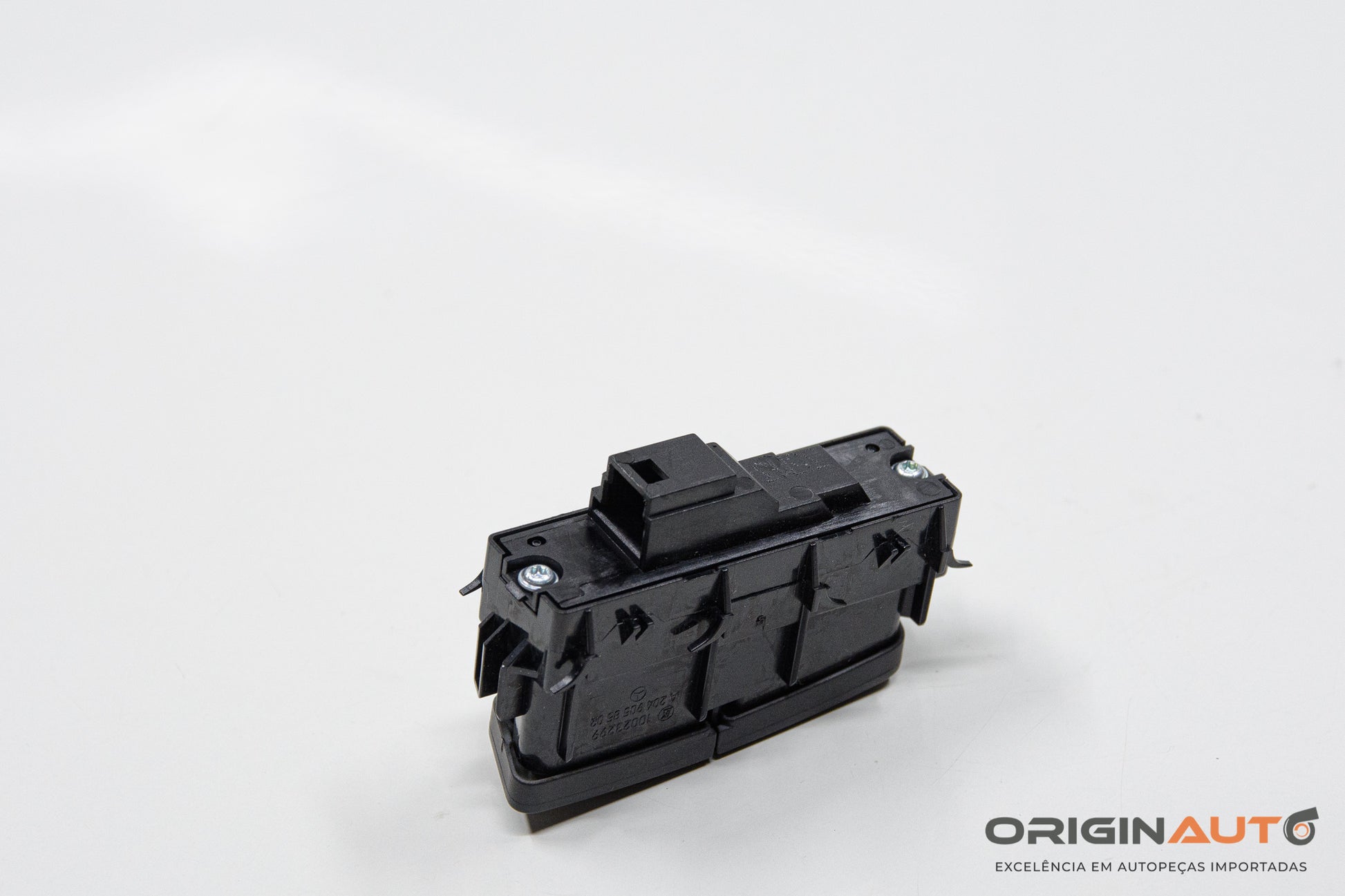 Botao Trava Direita Mercedes C 180 Coupe W204 2014 A2049058502