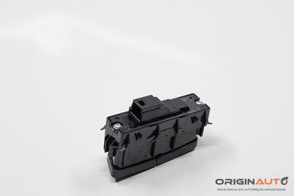 Botao Trava Direita Mercedes C 180 Coupe W204 2014 A2049058502
