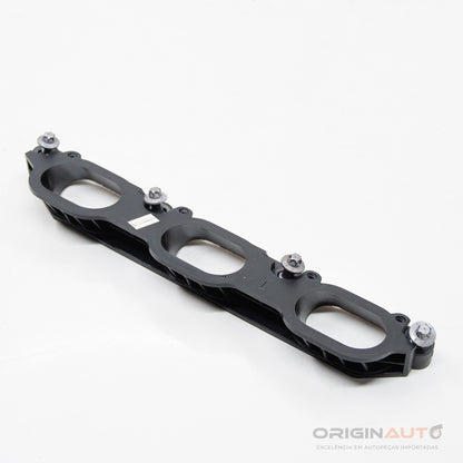 Flange Esq Coletor Admissao Mercedes C 43 Amg W205 2018 A2760900500