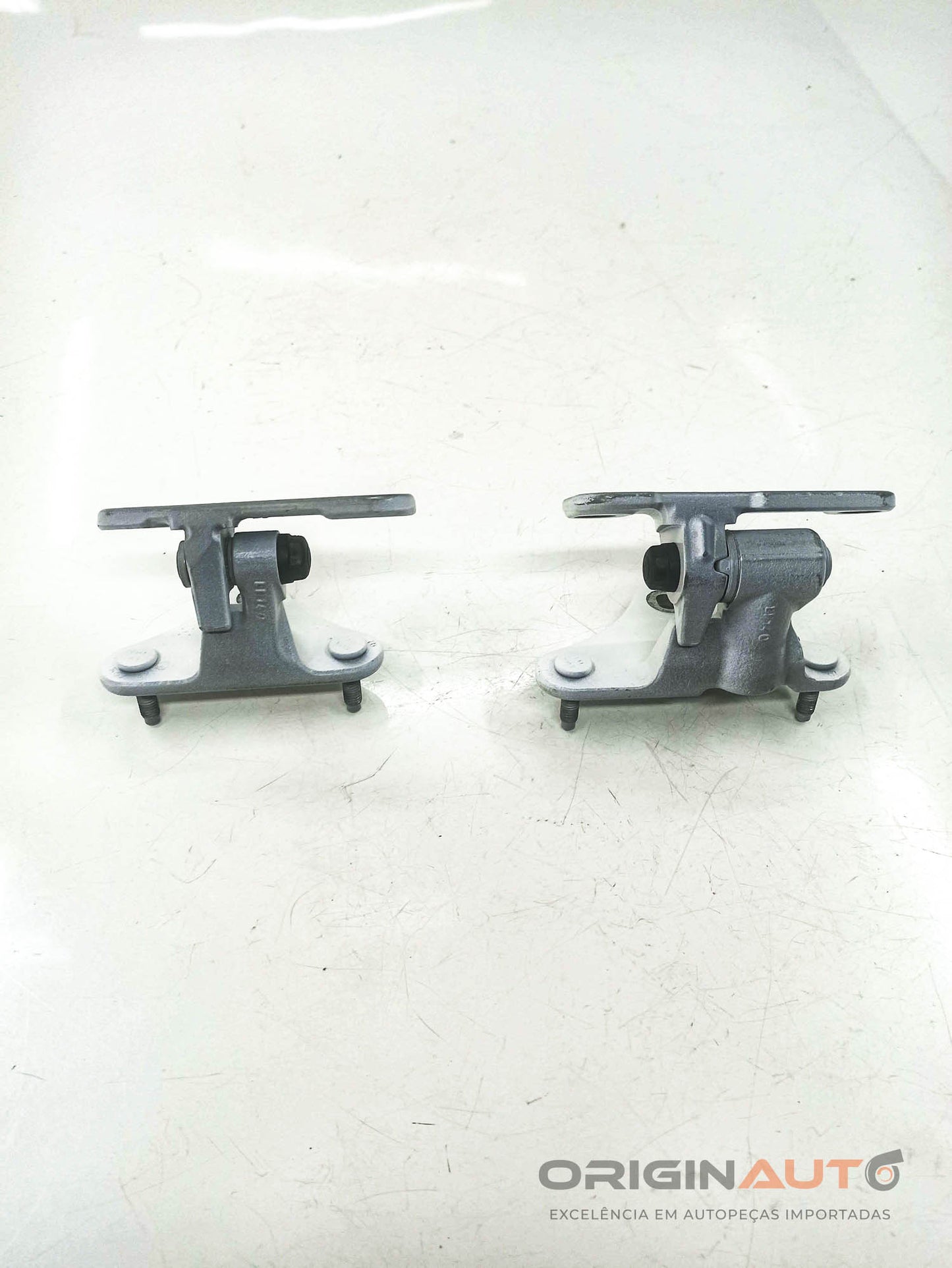 Dobradicas Porta Dianteira Esquerda Mercedes C180 Coupe W204 2014 A2077220144