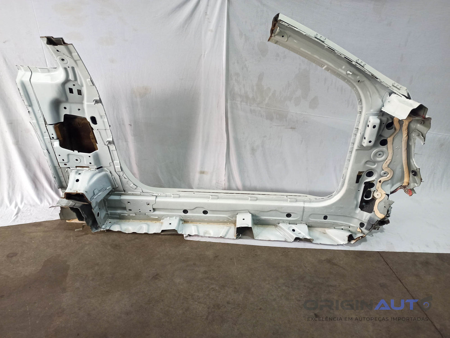 Lateral Caixa De Ar Esquerda Lata Mercedes C180 Coupe W204 2014