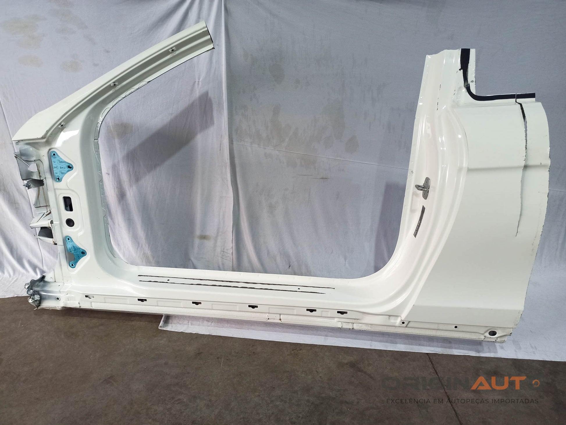 Lateral Caixa De Ar Esquerda Lata Mercedes C180 Coupe W204 2014