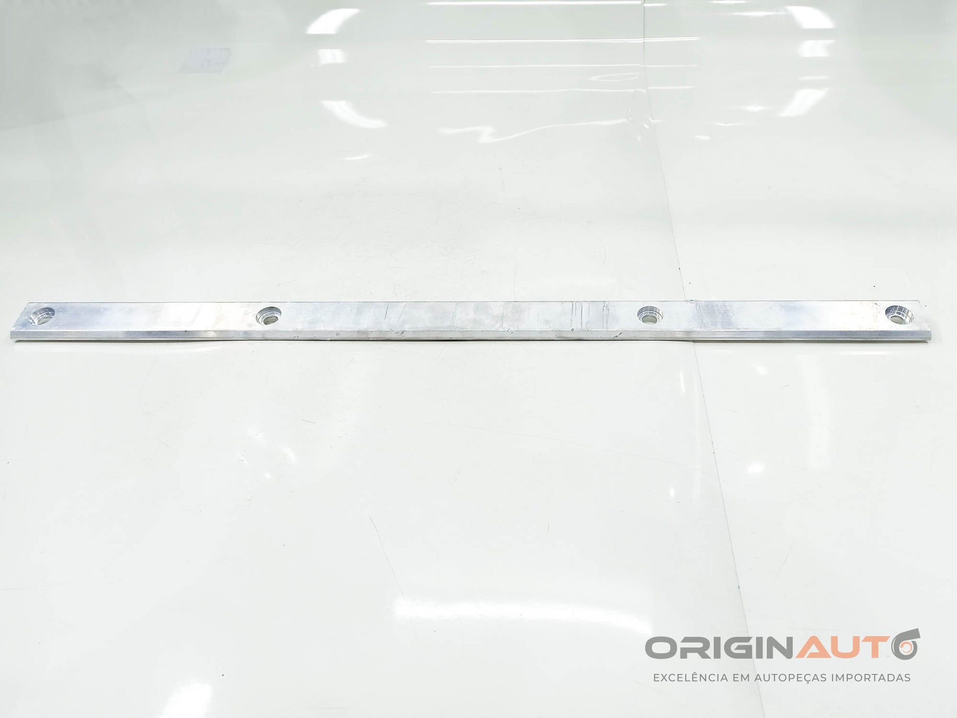 Travessa Tunel Assoalho Mercedes Benz C180 Coupe 2014 A2046190325