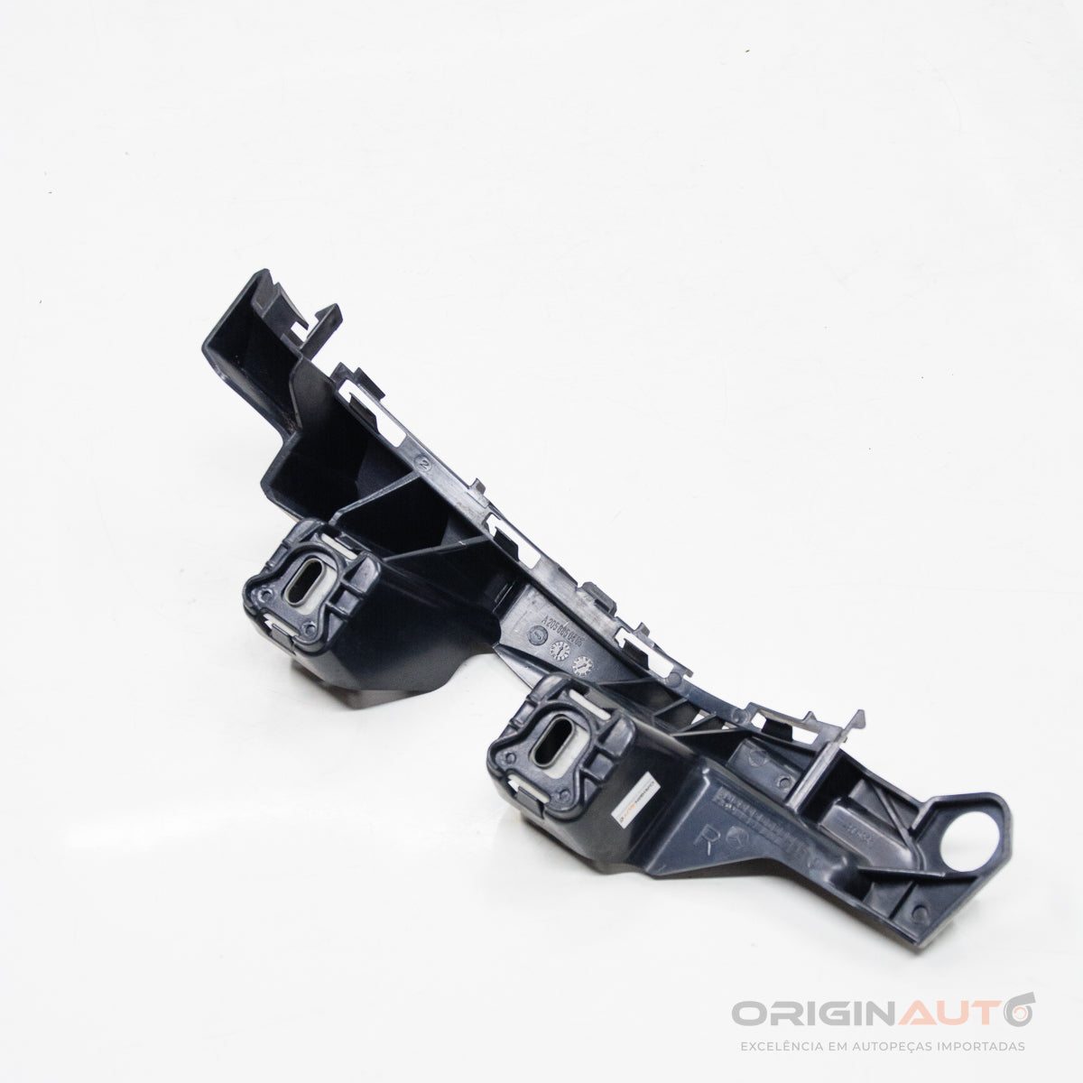 Guia Parachoque Traseiro Direito Mercedes C 43 Amg W205 2018 A2058850465