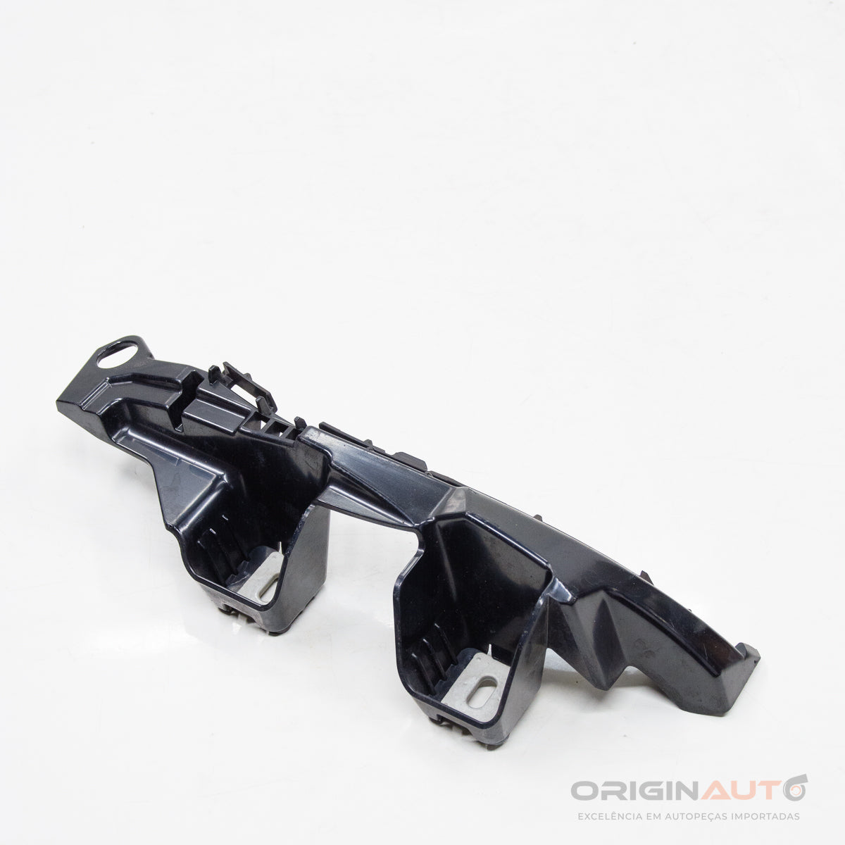 Guia Parachoque Traseiro Direito Mercedes C 43 Amg W205 2018 A2058850465