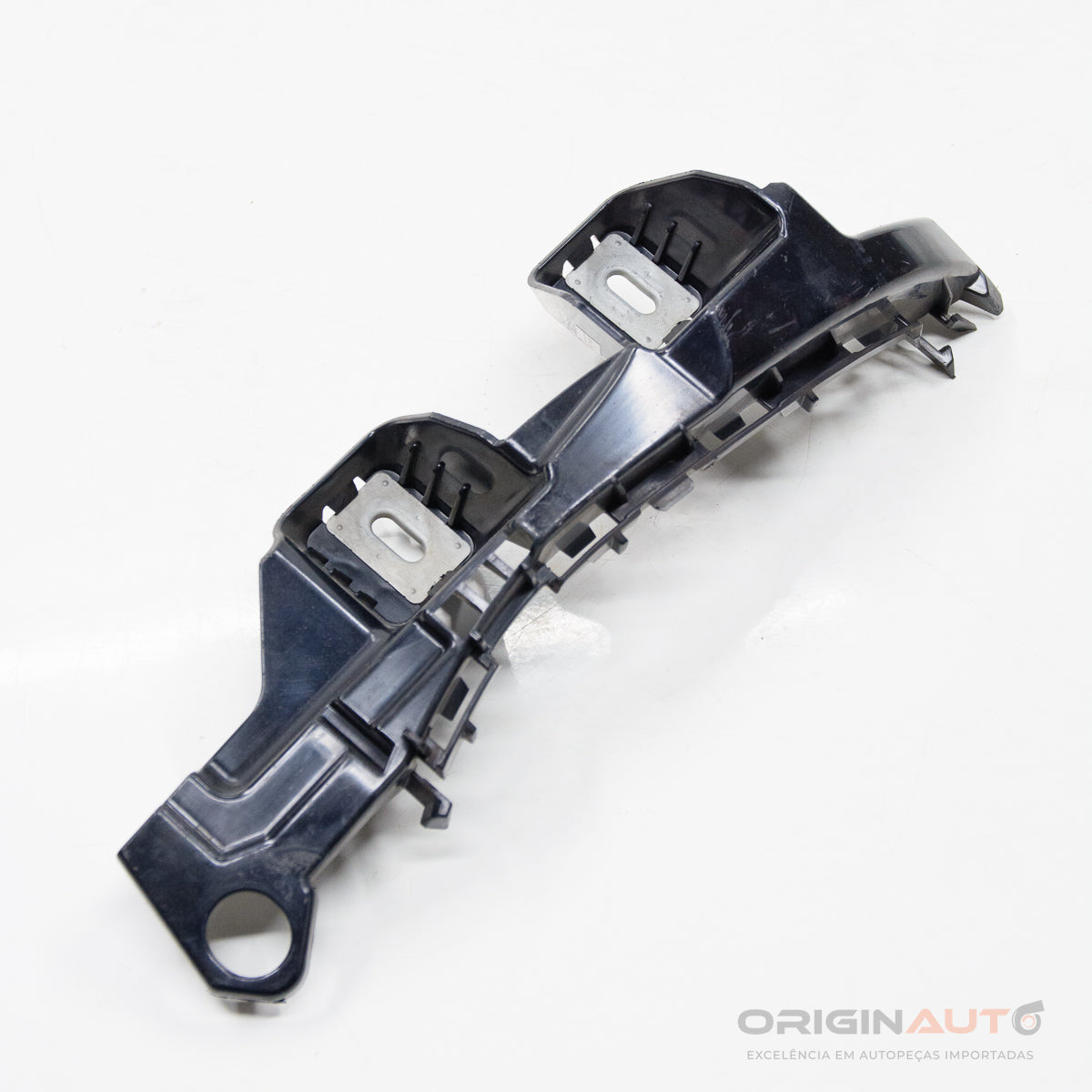 Guia Parachoque Traseiro Esquerdo Mercedes C 43 Amg W205 2018 A2058850365