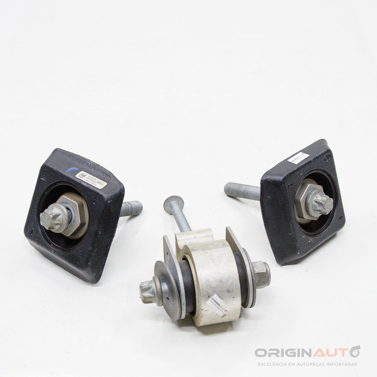 Anti Vibracao Agregado Tras Mercedes C 43 Amg W205 2018 A2043500472 A2053503800