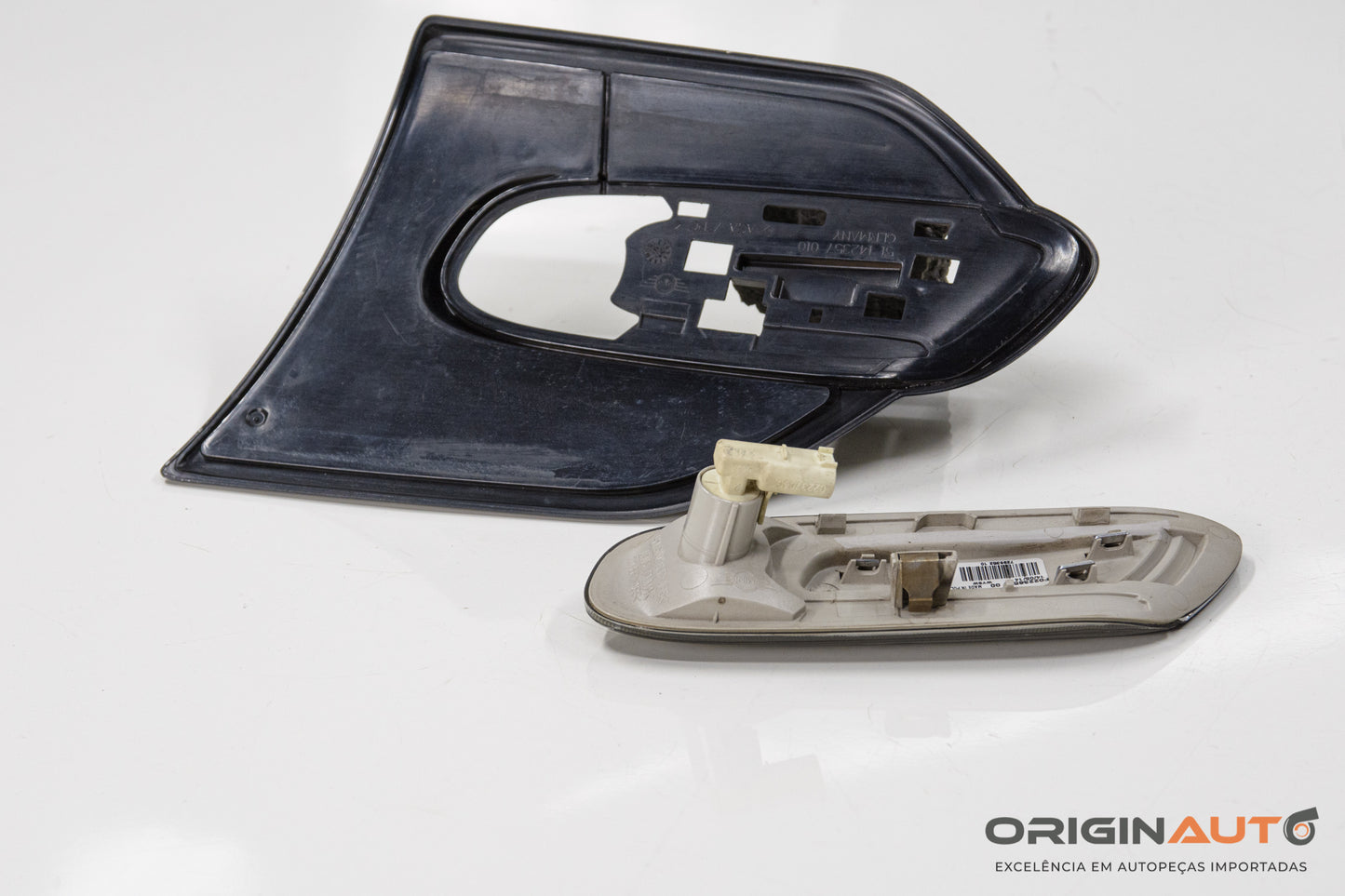 Emblema Lateral Direito Mini Cooper S F56 2015 51142357010