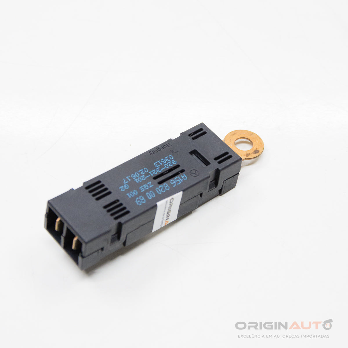 Filtro Ruido Coluna C Direita Mercedes C 43 Amg W205 2018 A1568200089