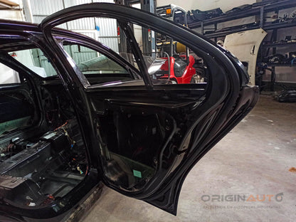 Porta Traseira Direita Mercedes C 43 Amg W205 2018 A2057300205