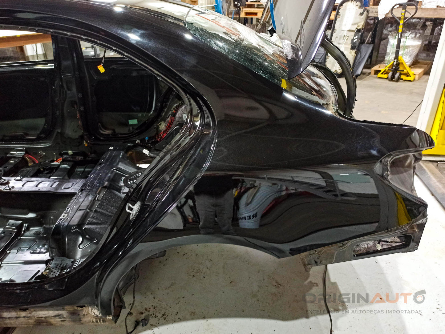 Folha Lateral Esquerda Mercedes C 43 Amg W205 2018