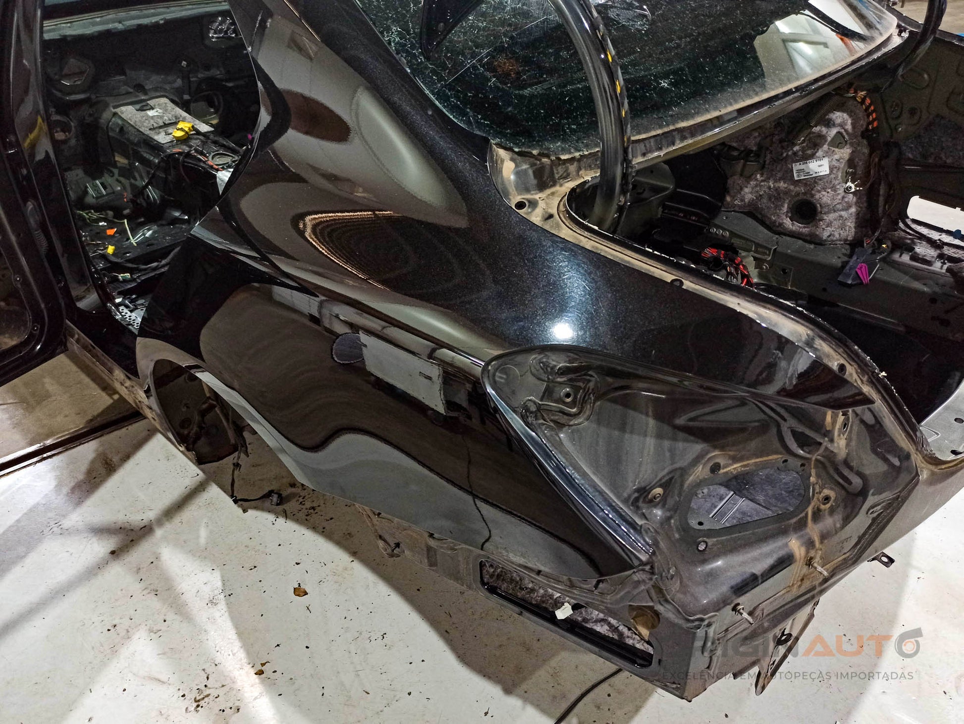 Folha Lateral Esquerda Mercedes C 43 Amg W205 2018