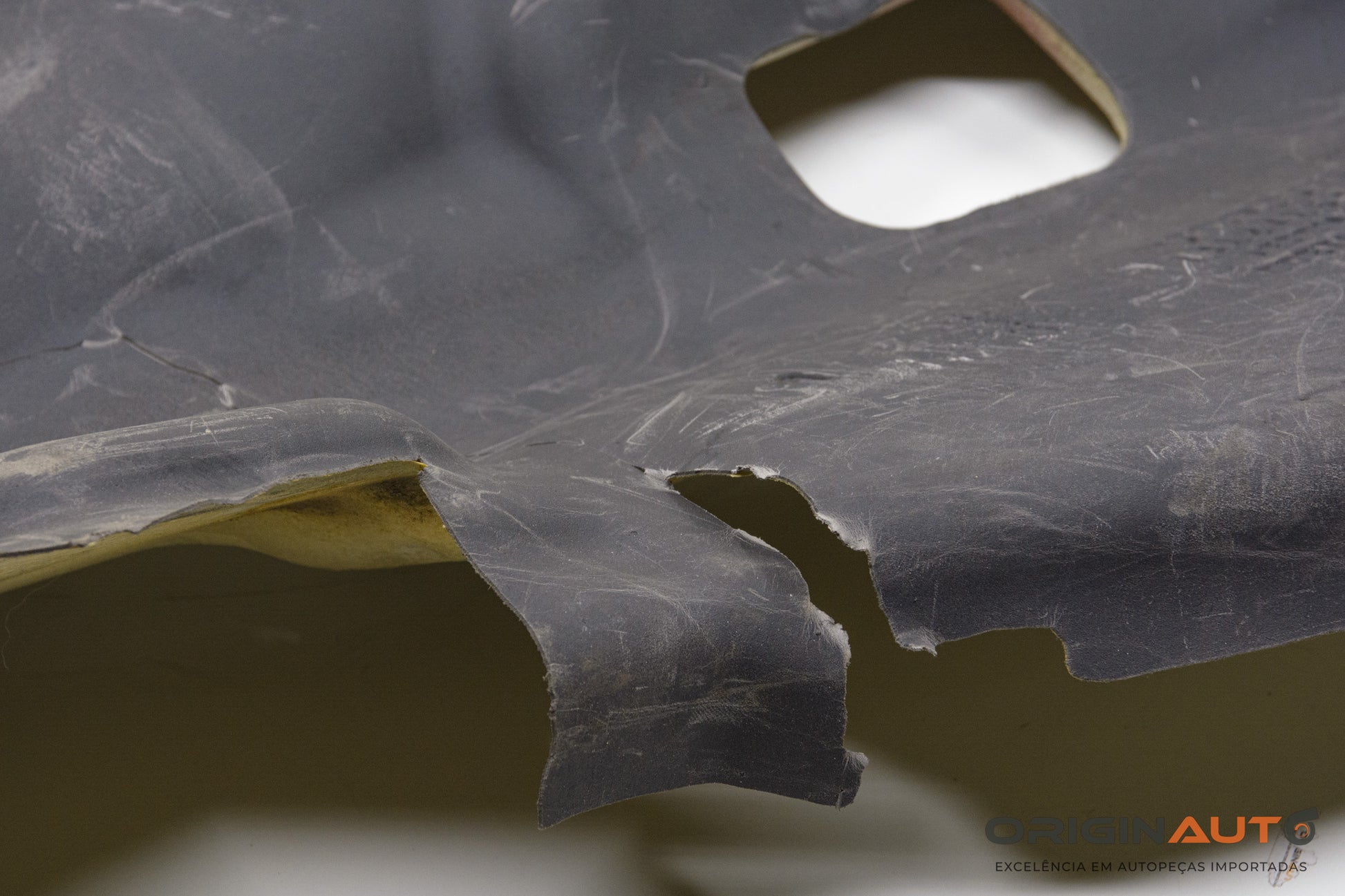 Forro Isolamanto Caixa Roda Tras Esquerdo Volvo Xc60 T5 R-Design 2015 31271630