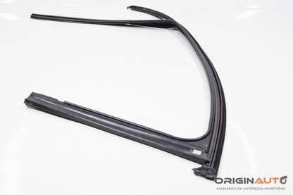 Canaleta Porta Dianteira Direita Volvo Xc60 T5 R-Design 2015 31402691