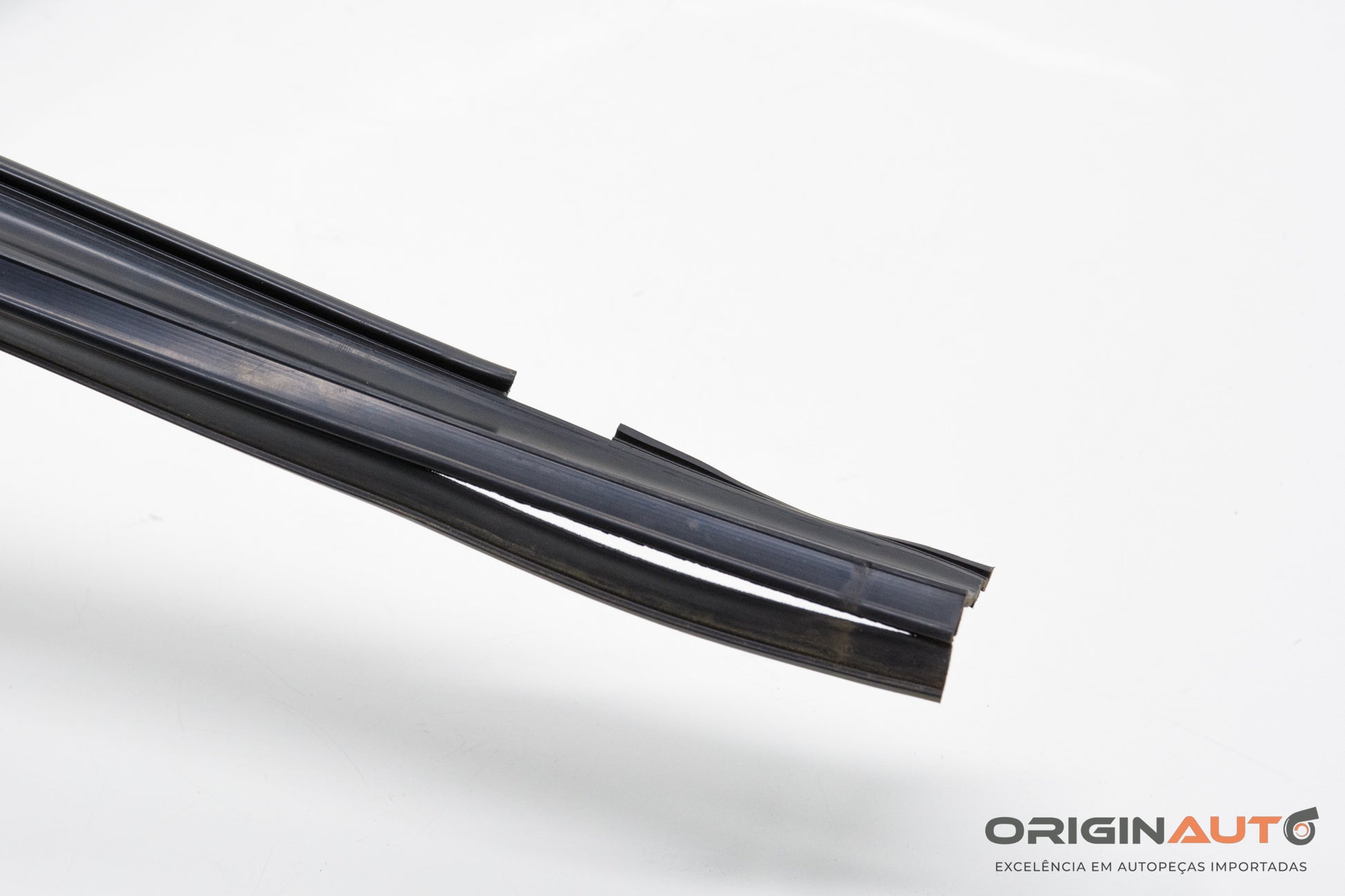 Canaleta Porta Dianteira Esquerda Volvo Xc60 T5 R-Design 2015 31402690