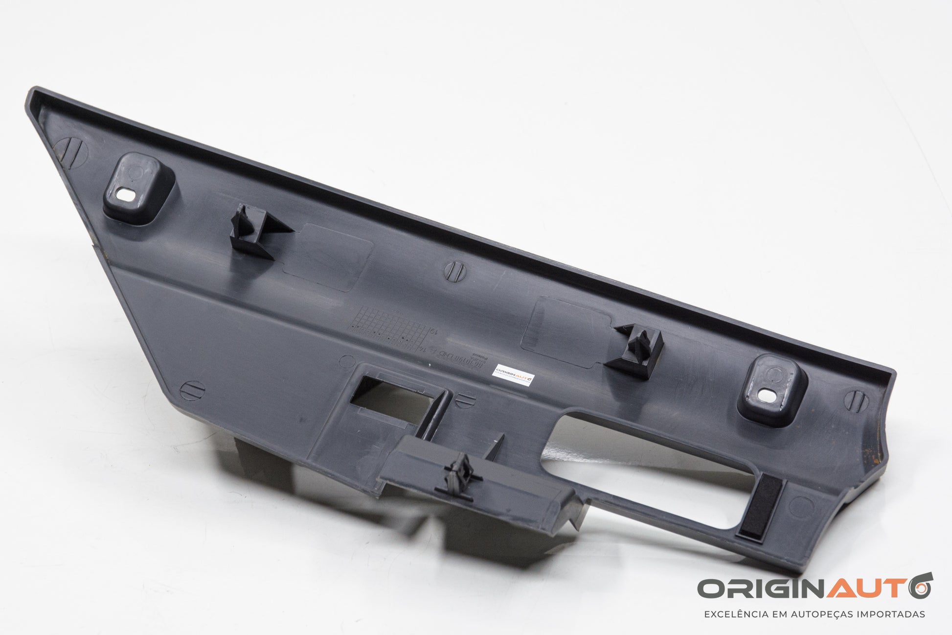 Acabamento Inferior Painel Esquerdo Volvo Xc60 T5 R-Design 2015 8630198