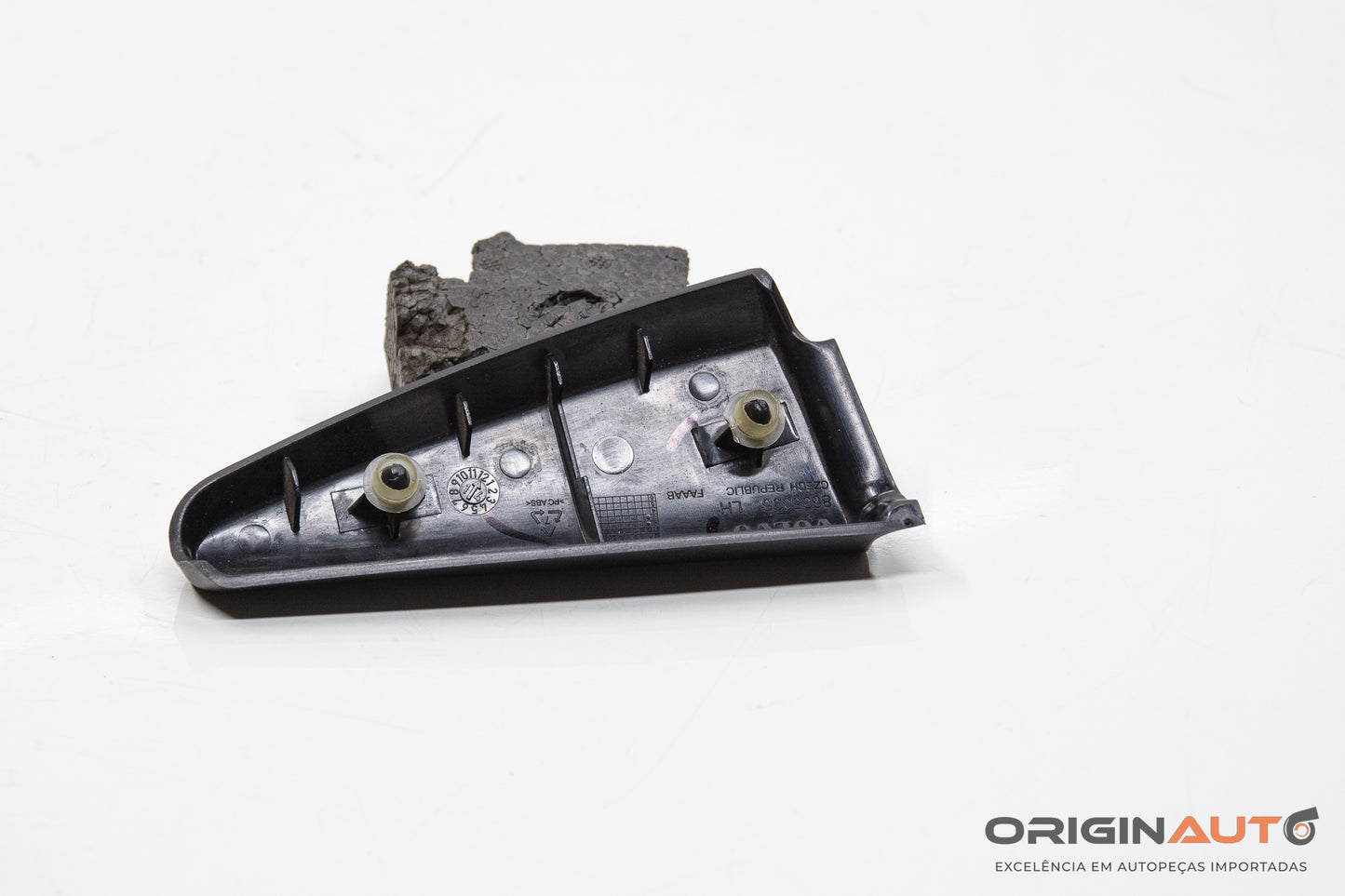 Acabamento Dianteiro Esquerdo Volvo Xc60 T5 R-Design 2015 8635396