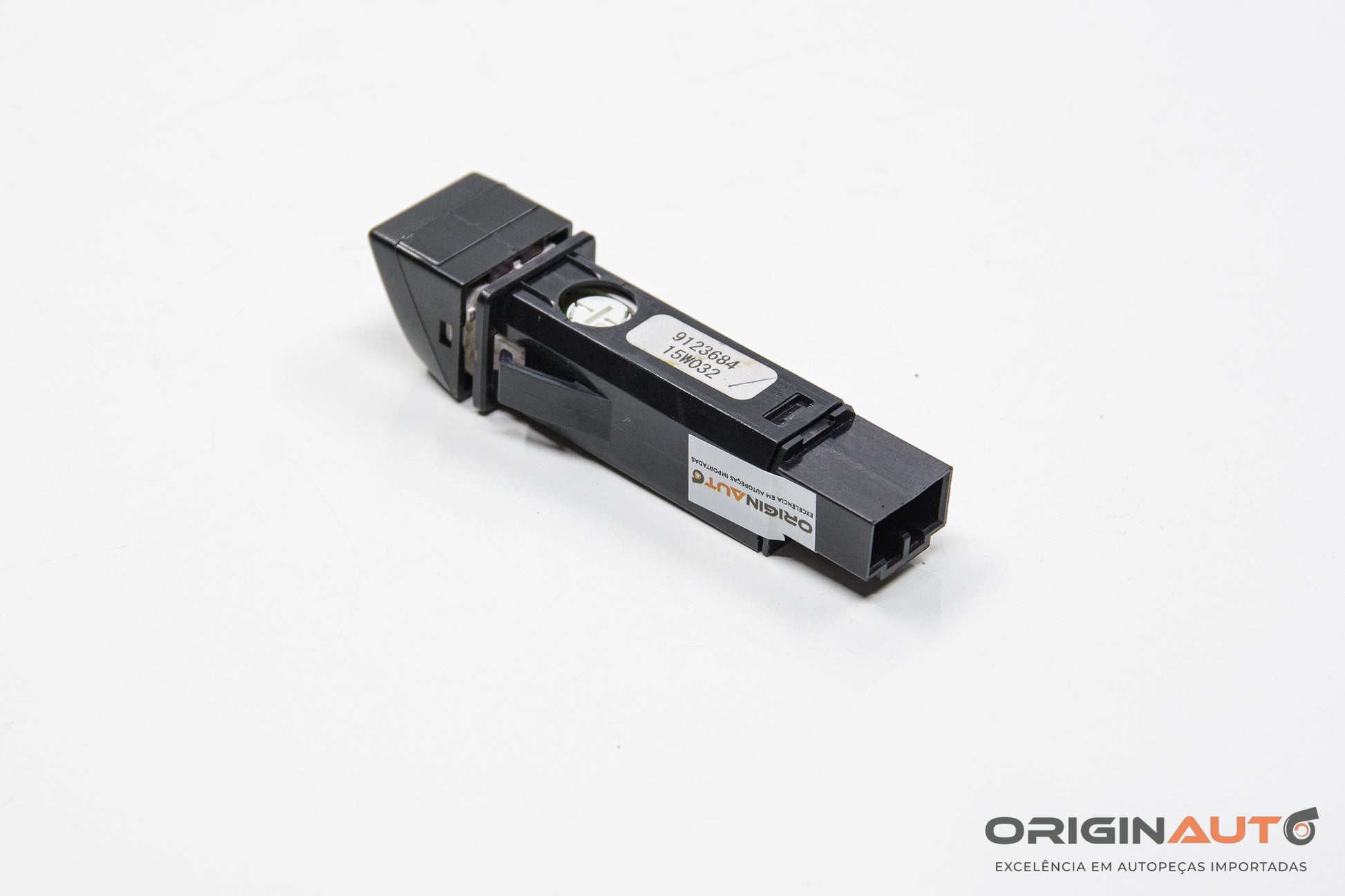 Botao Interruptor Pisca Alerta Volvo Xc60 T5 R-Design 2015 9123684