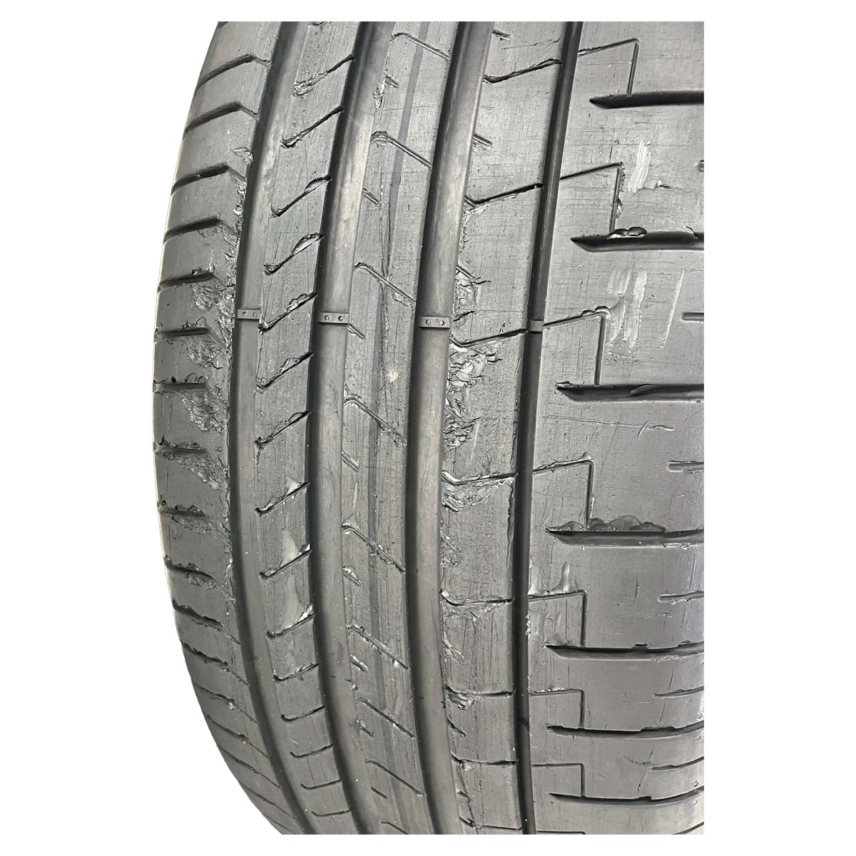 Pneu Pirelli P Zero 275/40 R22 RFT 107Y BMW iX M60 2024 Par