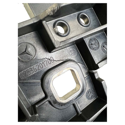 Guia Trava Suporte Farol Mercedes GLC 250 2016 2019 Esquerdo