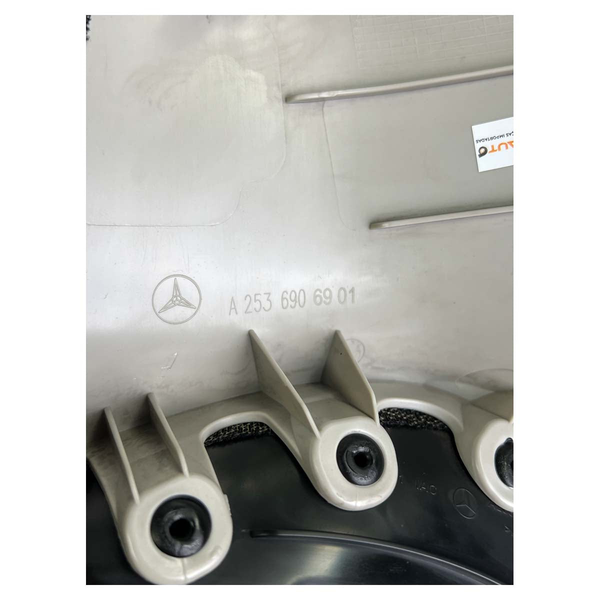 Moldura Coluna C Mercedes GLC 250 2016 2017 2019 Esquerdo