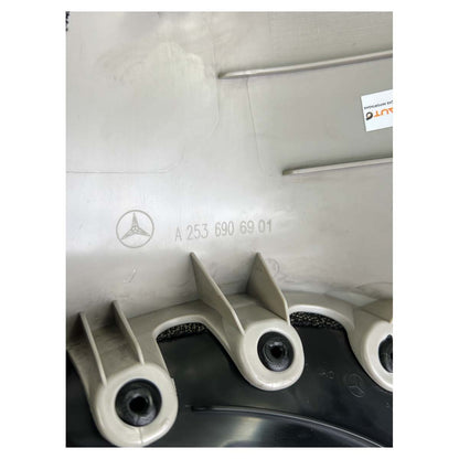 Moldura Coluna C Mercedes GLC 250 2016 2017 2019 Esquerdo