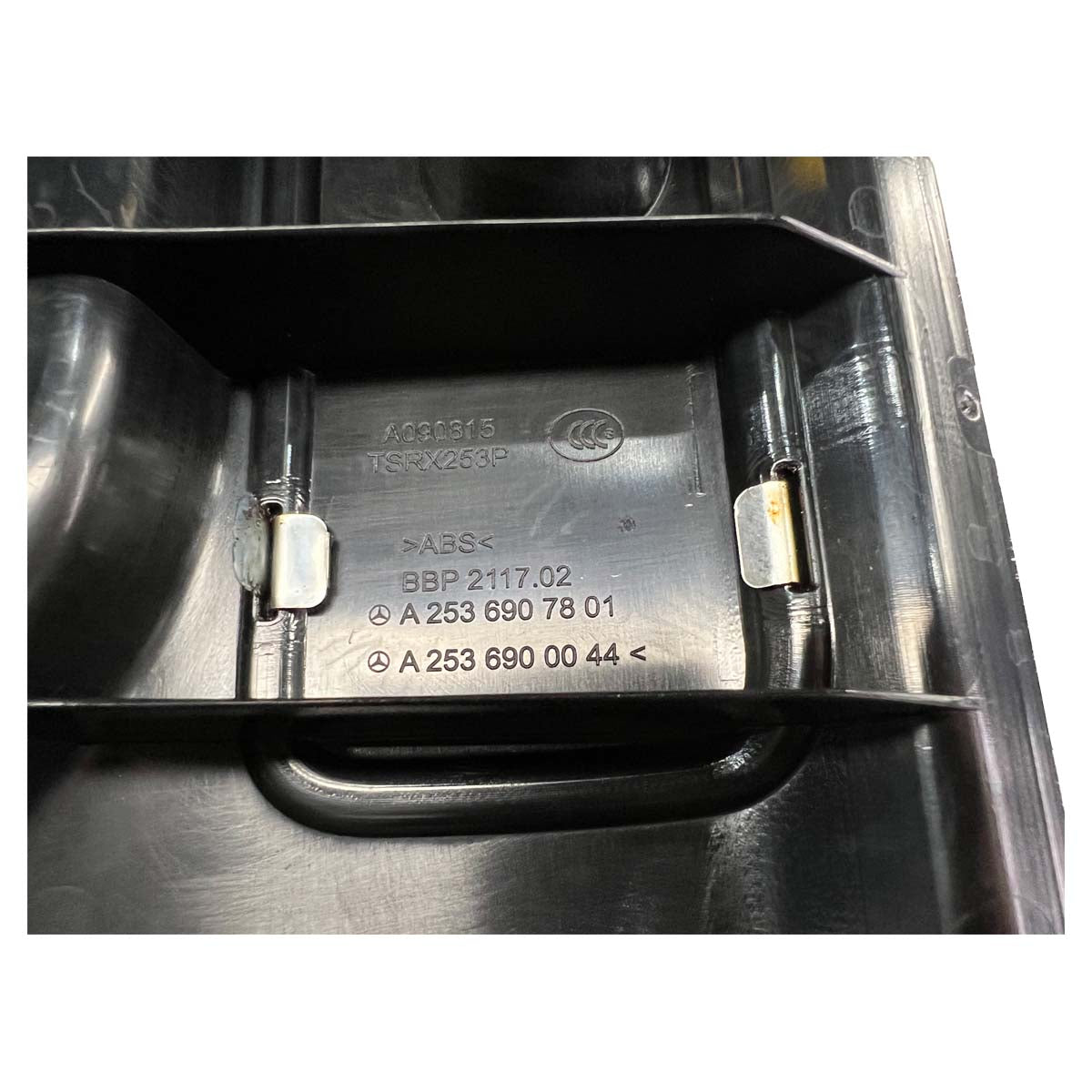 Moldura Soleira Mercedes GLC 250 2016 2017 2019 Porta Mala