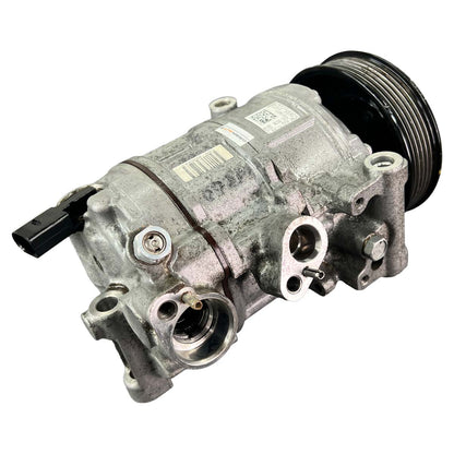 Compressor Ar Condicionado VW Jetta Passat Tiguan 2019 2020