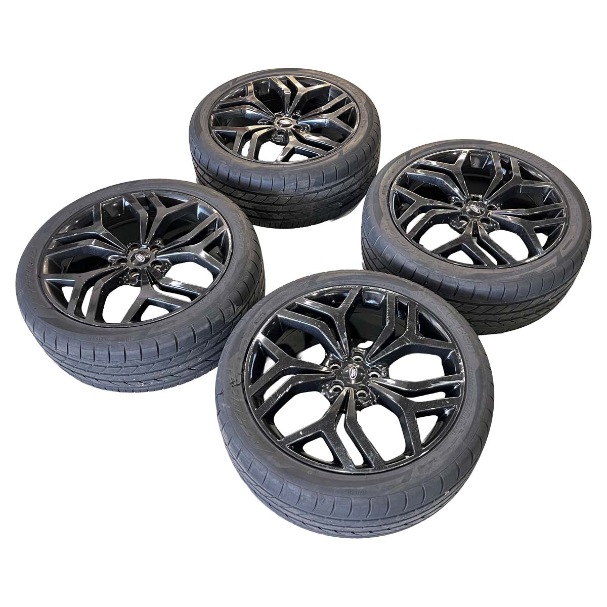 Jogo Rodas Aro 22 275/40 Zr 22 Range Rover Vogue 2014 Pneu