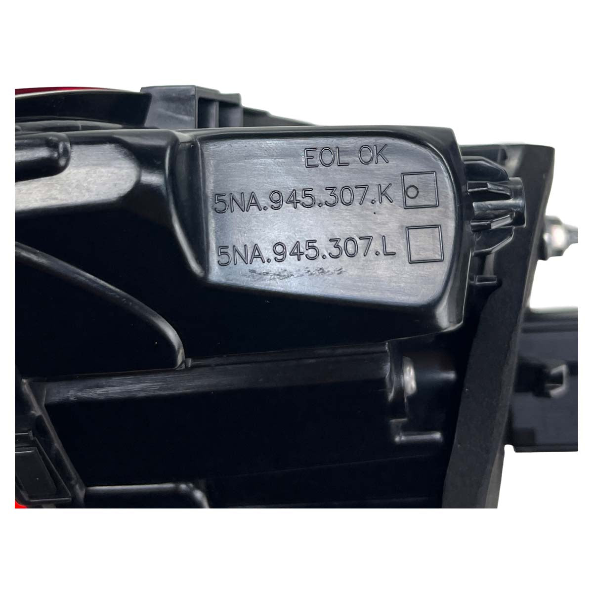 Lanterna Tampa Esquerda VW Tiguan Allspace 2023 2024 2025 Traseiro