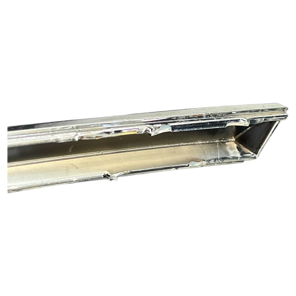 Friso Grade Radiador Cromado VW Tiguan Allspace 2024 2025 Inferior