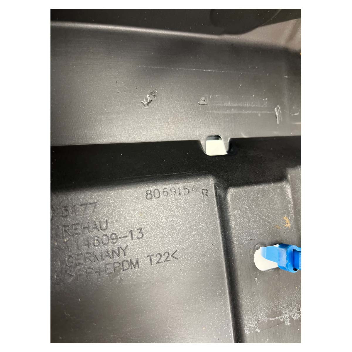 Caixa Ar Spoiler Lata BMW X2 M 2017 2018 2019 2020 Direito