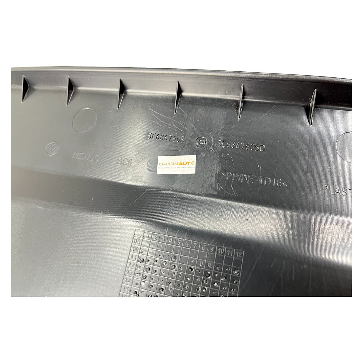 Acabamento Tampa Traseira Vw Jetta 1.4 Tsi 2017 5C6867605D