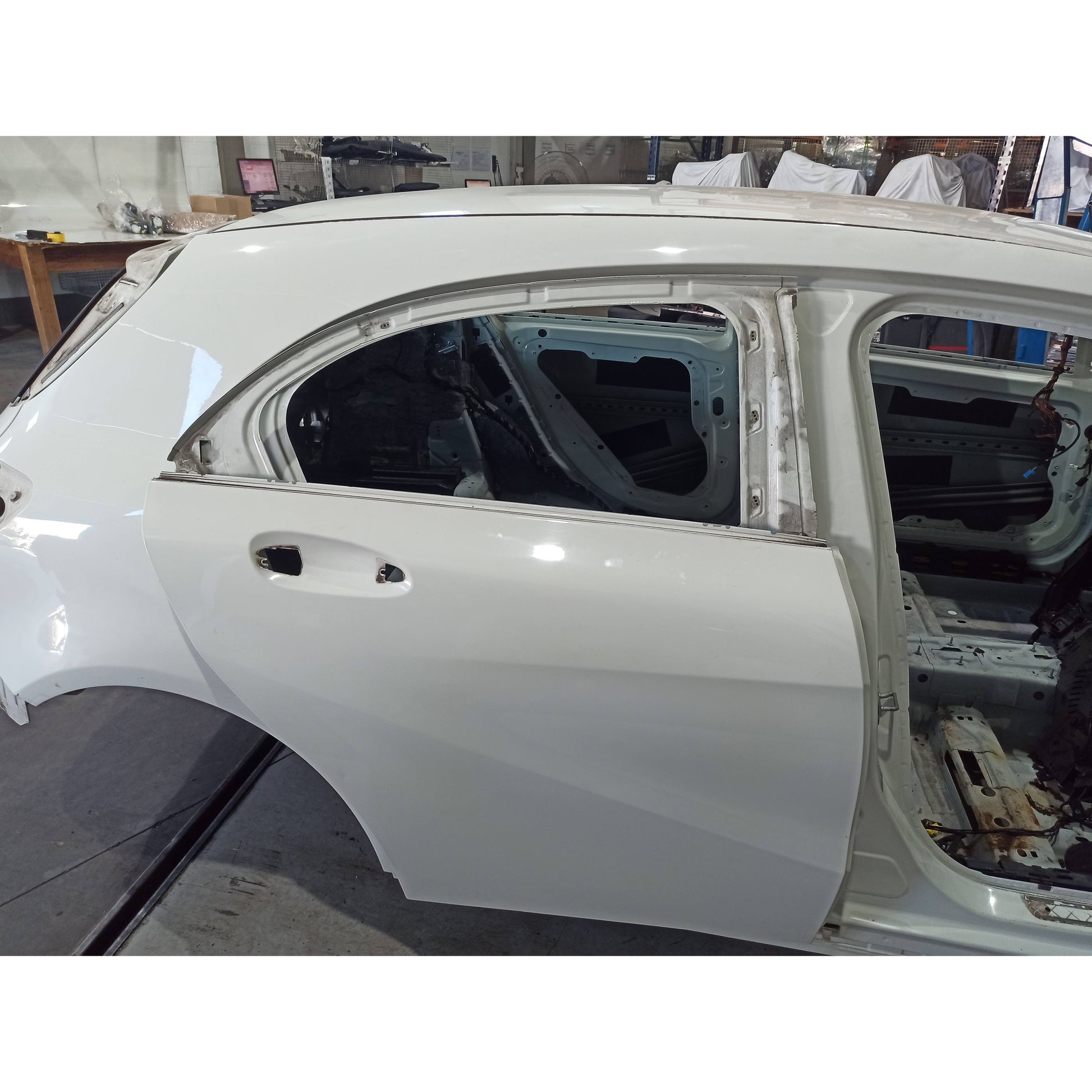 Porta Traseira Direita Mercedes A200 2015 ND