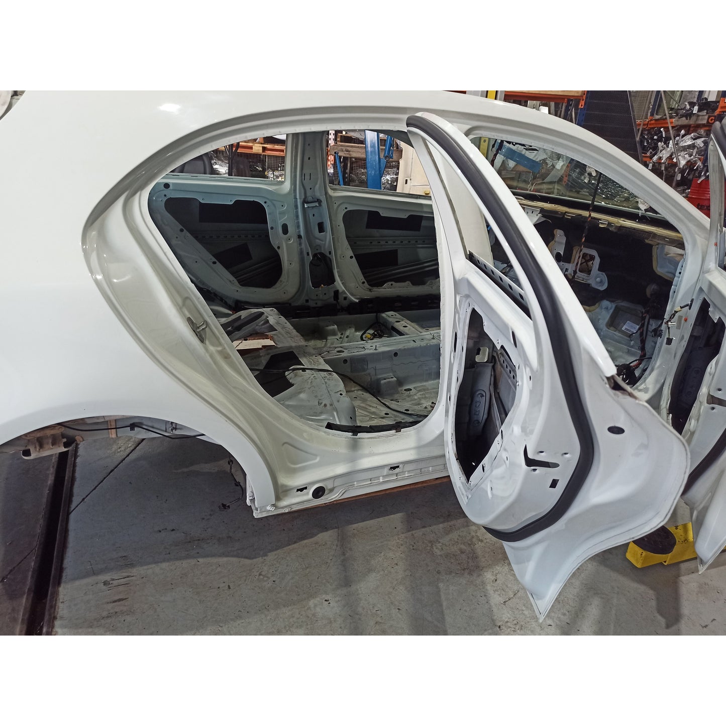 Porta Traseira Direita Mercedes A200 2015 ND