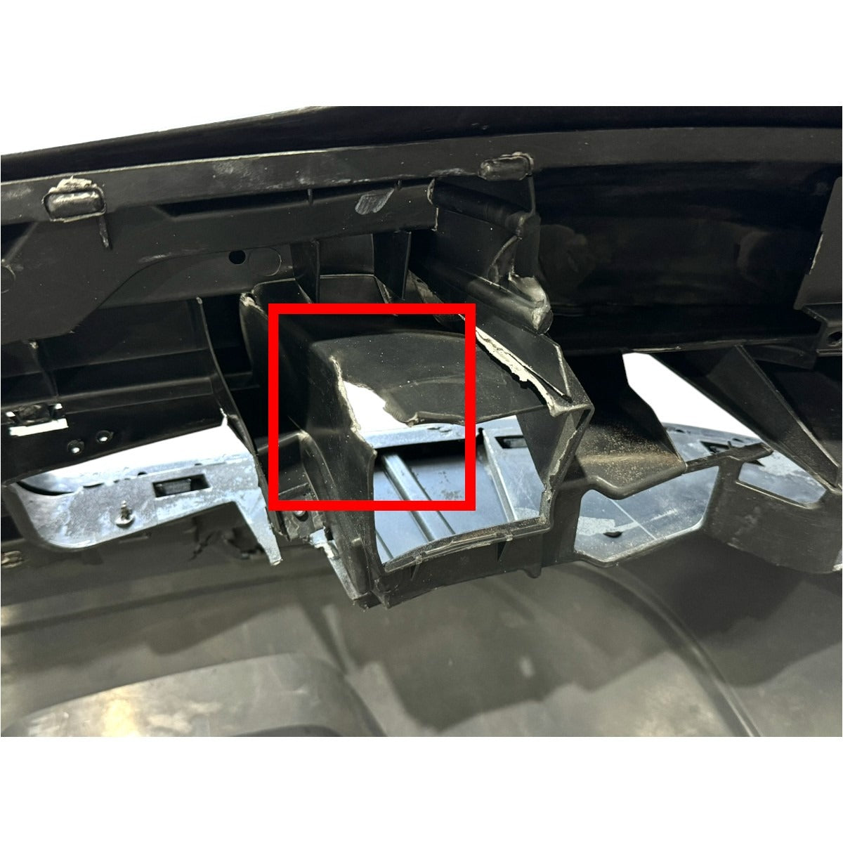 Parachoque Traseiro Audi Q3 1.4 2017 8U0807385C