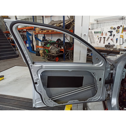 Porta Dianteira Esquerda Mercedes C180 2012 A2047200105