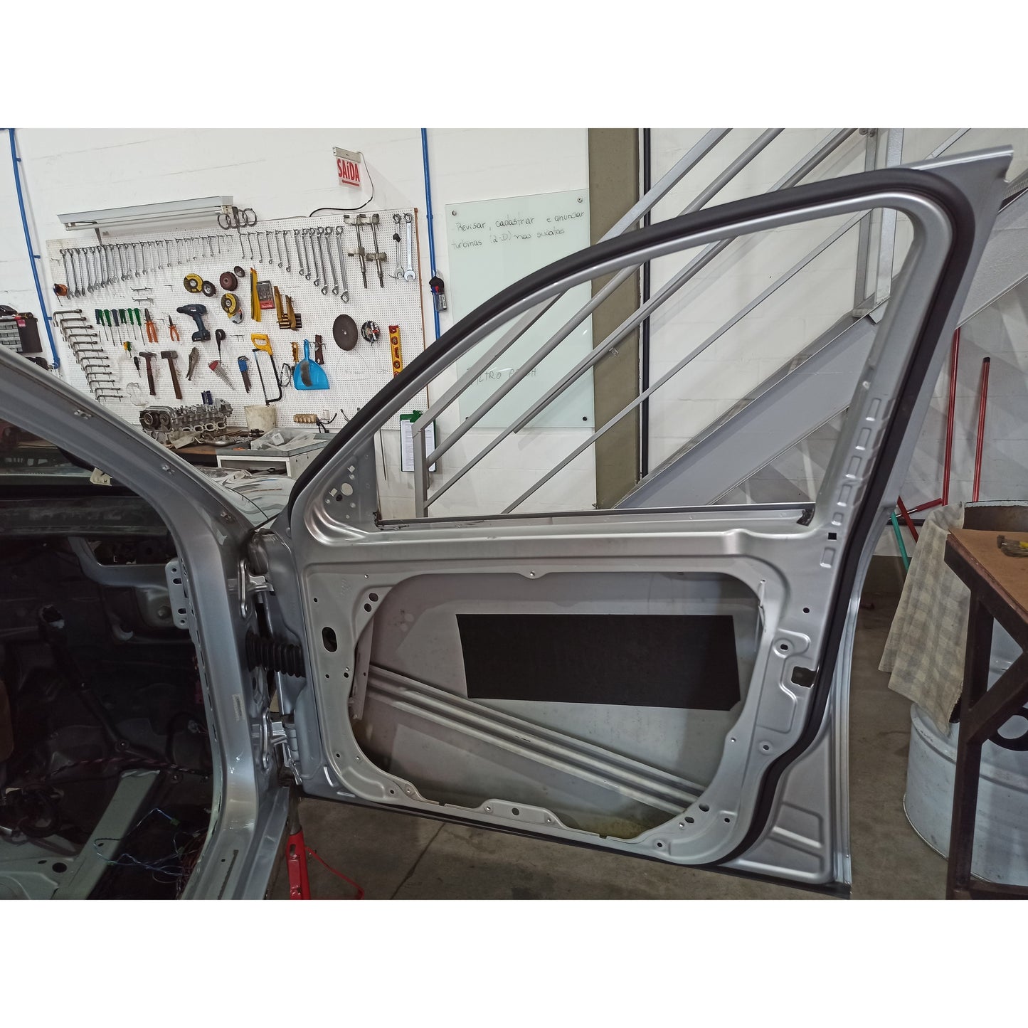 Porta Dianteira Direita Mercedes C180 2012 A2047200205