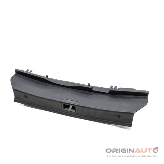 Forro Soleira Tampa Traseira Mercedes C180 2012 A2046900825