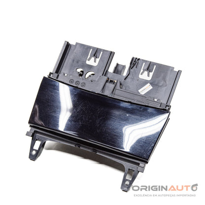 Tomada Cinzeiro Porta Treco Mercedes C180 2012 A2046801350