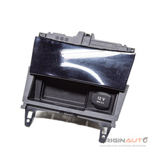 Tomada Cinzeiro Porta Treco Mercedes C180 2012 A2046801350