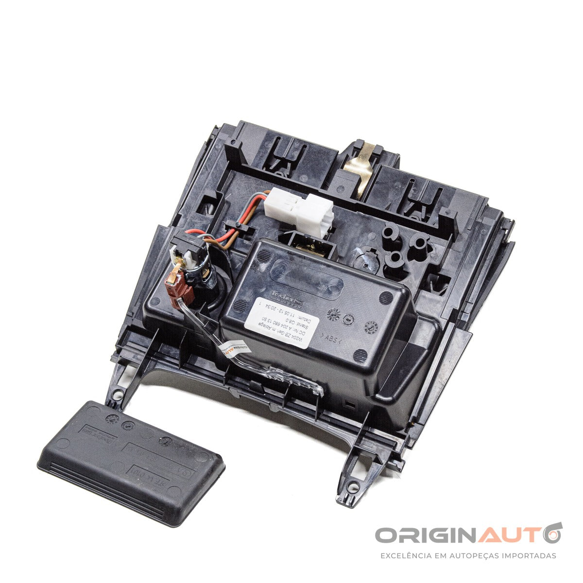 Tomada Cinzeiro Porta Treco Mercedes C180 2012 A2046801350