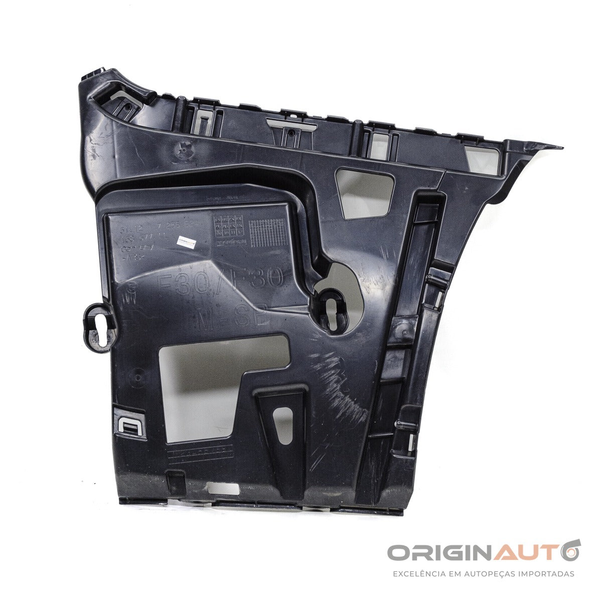 Guia Parachoque Traseiro Direito BMW 320i 2014 F30 7256924