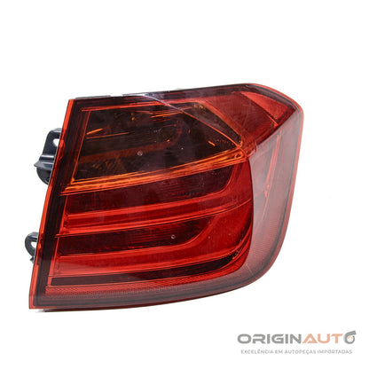 Lanterna Externa Direita BMW 320i 2014 F30 7312846
