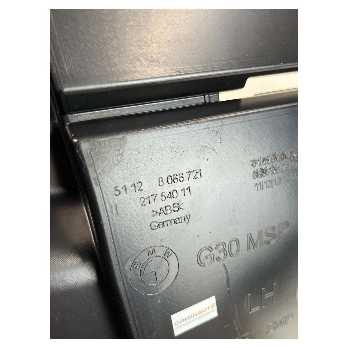 Guia Parachoque BMW 530e G30 2019 2020 Traseiro Esquerdo