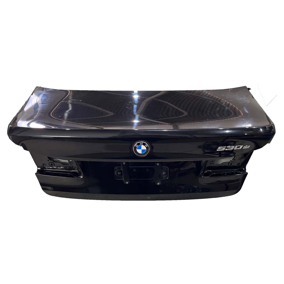 Tampa Traseira Porta Mala BMW 530e 540i G30 2019 2020 2021