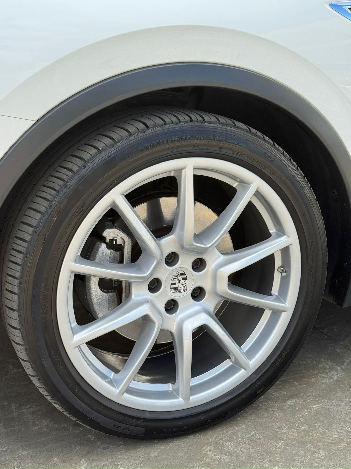 Roda Porsche Macan S Aro 20 Original Novo Jogo com Pneu