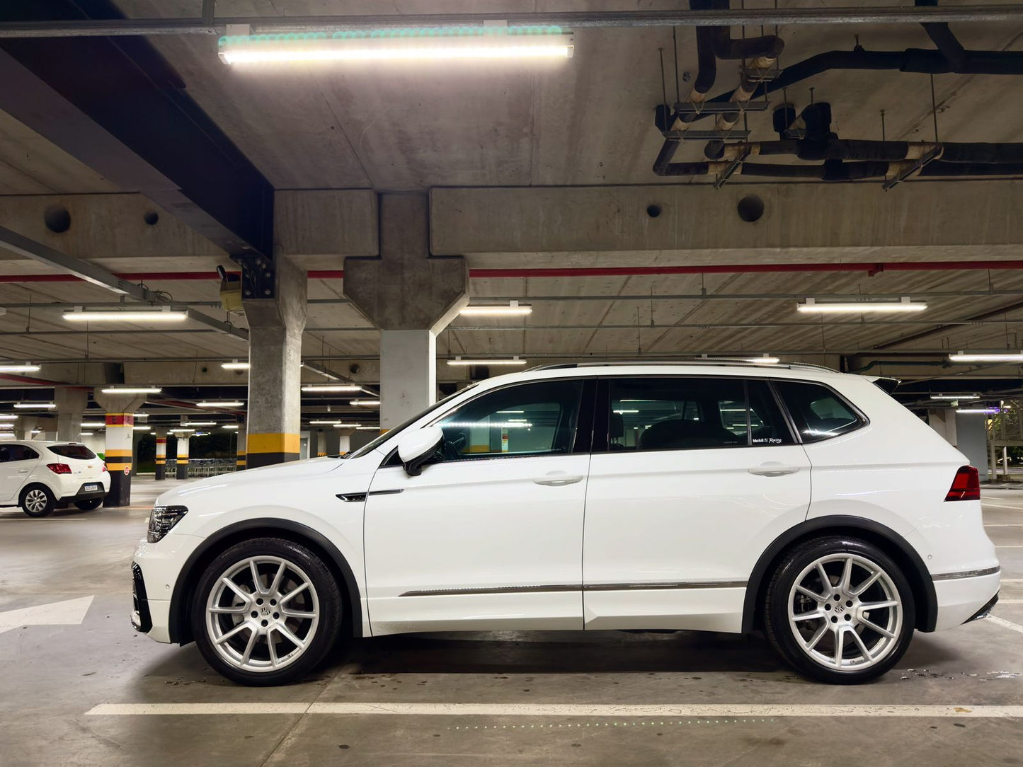 Roda Porsche Macan S Aro 20 Original Novo Jogo com Pneu